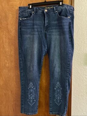 Anne Klein Women's Dark Blue Skinny Jeans with Embroidered Ankles